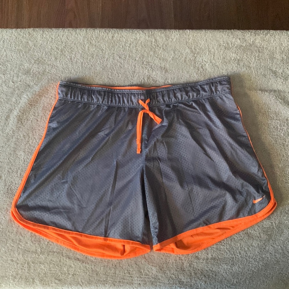 Large Nike Womens Shorts